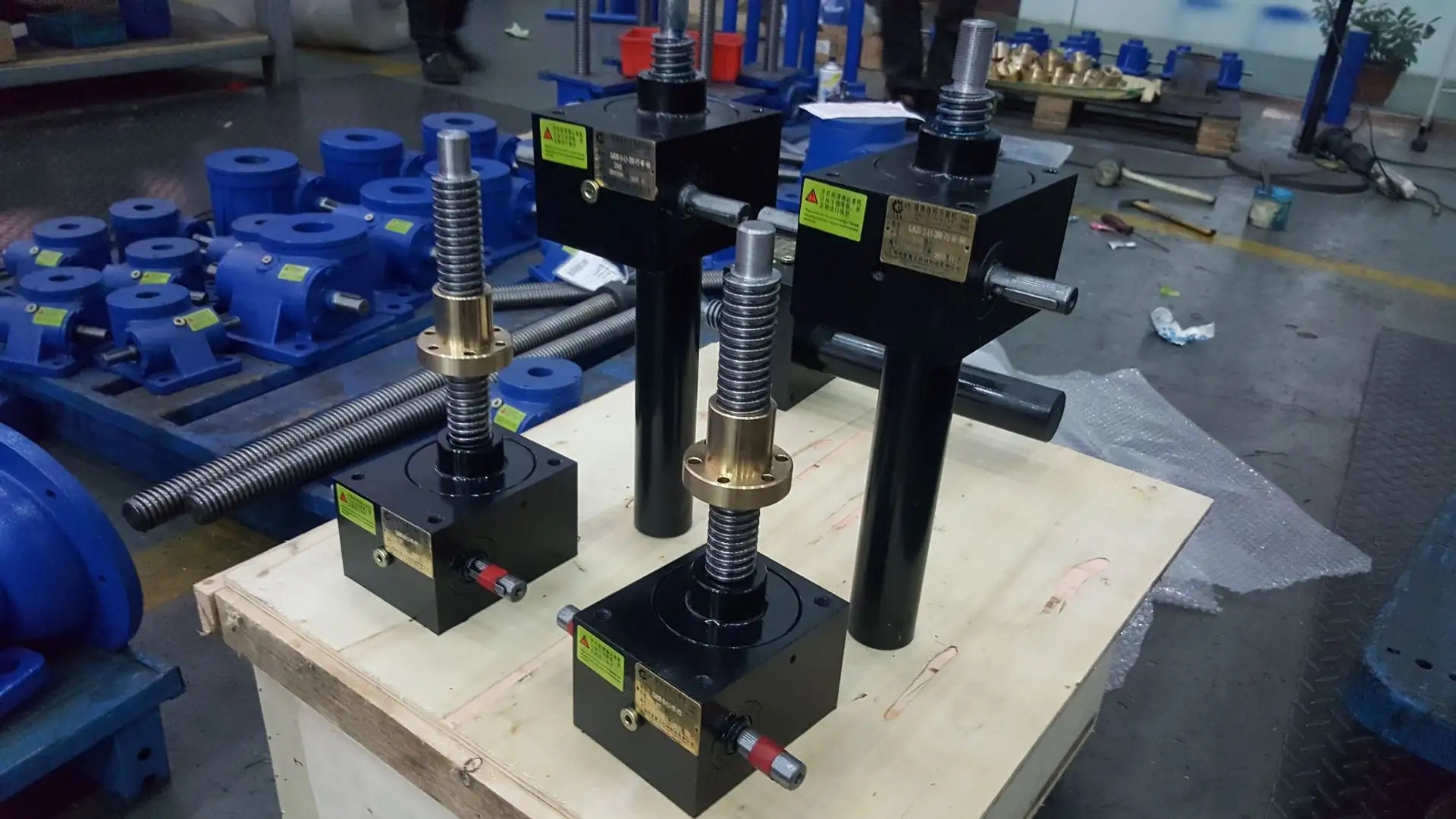 絲桿升降機(jī)